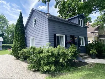16 Jessie Street, Huron-Kinloss, ON N0G 2R0