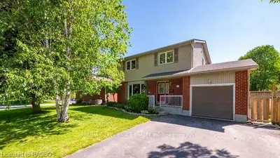 235 7TH Avenue E, Owen Sound, ON N4K 2W8
