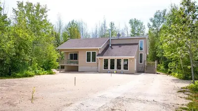 27 LAURDO Crescent, South Bruce Peninsula, ON N0H 2T0