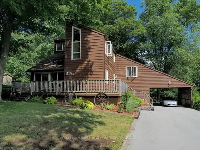 715 Mcnaughton Street, South Bruce Peninsula, On N0h 2t0