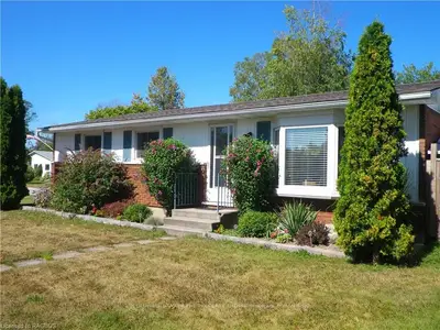 39 Inverlyn Crescent N, Kincardine, On N2z 1j2