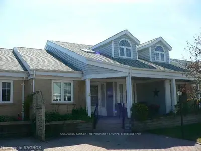 874 Arlington Street 15, Saugeen Shores, On N0h 2c4