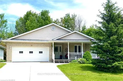 18 EASTGATE Drive, Saugeen Shores, ON N0H 2L0