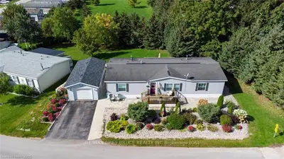 102 ROSEWOOD Drive, Georgian Bluffs, ON N4K 5N5