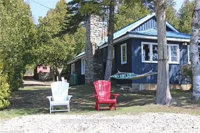 131 BAY Street S, Northern Bruce Peninsula, ON N0H 2R0