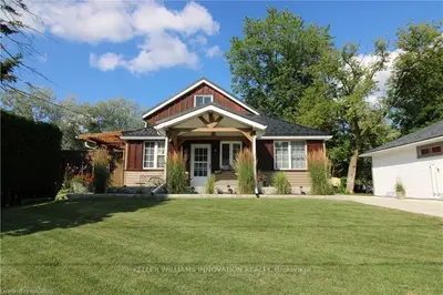 240 EGREMONT Street S, Wellington North, ON N0G 2L2