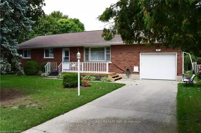 443 Crawford Street, Saugeen Shores, On N0h 2c2