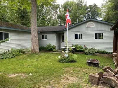 525 ATTAWANDARON Road, Huron-Kinloss, ON N2Z 2X3
