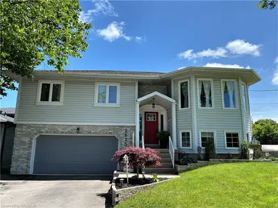 2625 9TH Avenue E, Owen Sound, ON N4K 3H6