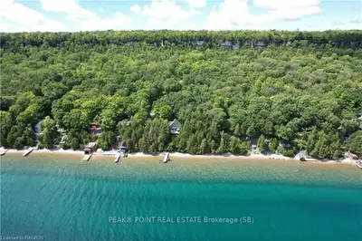 2 8TH Avenue, South Bruce Peninsula, ON N0H 2T0