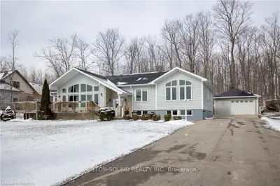 176 ALEXANDRIA Street, Georgian Bluffs, ON N4K 0G2