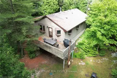 28 LONDON Street, South Bruce Peninsula, ON N0H 2G0
