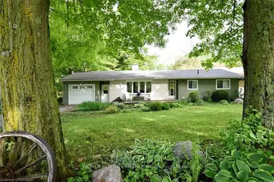 224 Tyendinaga Drive, Saugeen Shores, On N0h 2l0