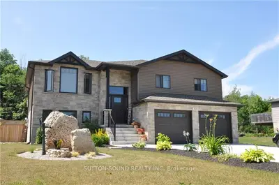 53 Howe Drive, Georgian Bluffs, On N0h 2k0