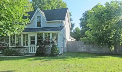 704 Emma Street, Saugeen Shores, On N0h 2c0