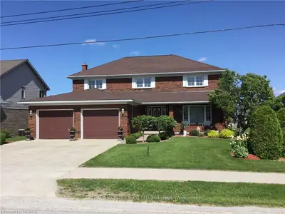 220 Hinks Street, Brockton, On N0g 2v0