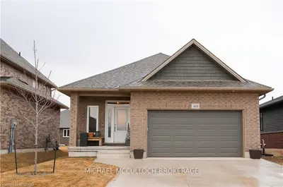 418 MARY ROSE AVENUE Avenue, Saugeen Shores, ON N0H 2C2