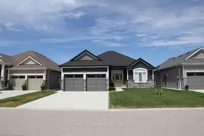 404 Callanish Road, Huron-kinloss, On N2z 0a4
