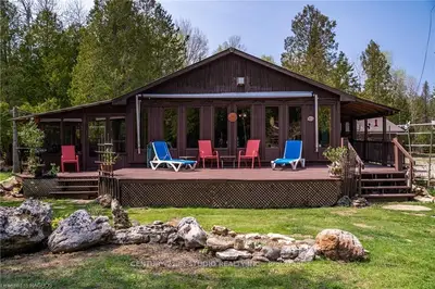 513 DYERS BAY Road, Northern Bruce Peninsula, ON N0H 1Z0