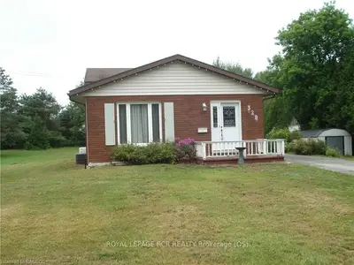 328 Bruce Street, South Bruce Peninsula, On N0h 1p0
