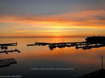 137 ELGIN Street 206, Saugeen Shores, ON N0H 2C6