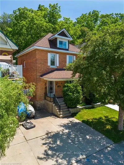 815 5TH AVE A E Avenue, Owen Sound, ON N4K 2S9
