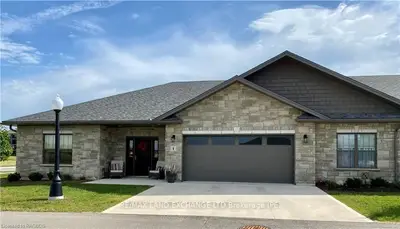 1050 WATERLOO Street 1, Saugeen Shores, ON N0H 2C3