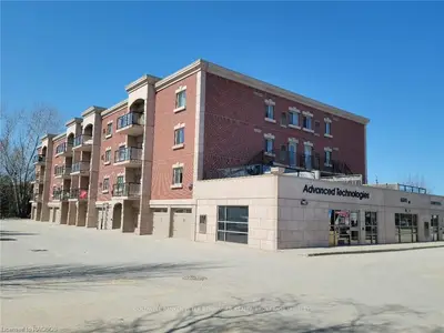 221 ADELAIDE Street 305, Saugeen Shores, ON N0H 2L0