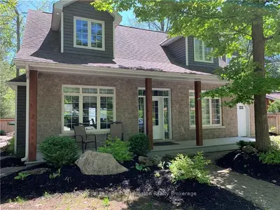 271 Perkins Street, Saugeen Shores, On N0h 2l0
