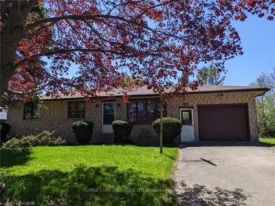 176 NELSON Street, Kincardine, ON N2Z 1C4