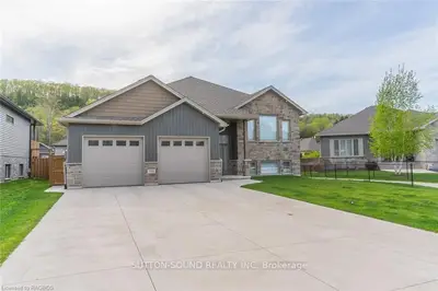 378 5TH AVENUE A W, Owen Sound, ON N4K 6S7