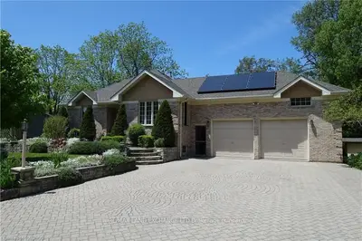 1040 James Street, Kincardine, On N2z 2g7