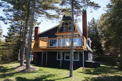203 Spry Shore Road, Northern Bruce Peninsula, On N0h 1w0