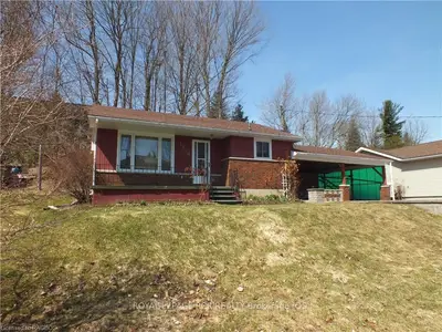 1810 5TH Avenue W, Owen Sound, ON N4K 5C1