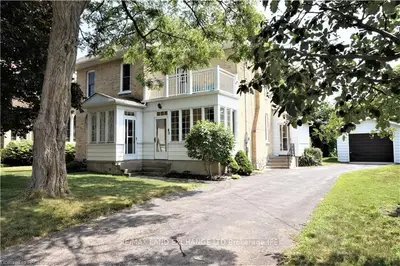 43 Albert Street N, Saugeen Shores, On N0h 2l0