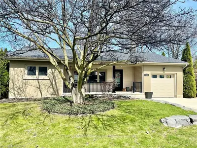 623 Louis Street E, Saugeen Shores, ON N0H 2C4