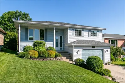 2652 7TH Avenue E, Owen Sound, ON N4K 6S5