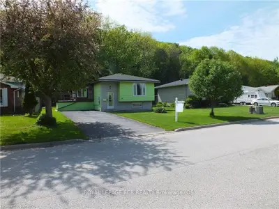 260 6TH Avenue W, Owen Sound, ON N4K 6H5
