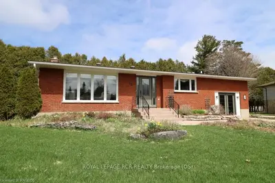 15 JOHN Crescent, South Bruce Peninsula, ON N0H 1P0