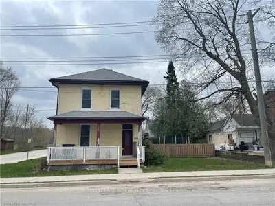 304 MCNAB Street, Brockton, ON N0G 2V0