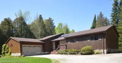 290 Balmy Beach Road, Georgian Bluffs, On N4k 5n4