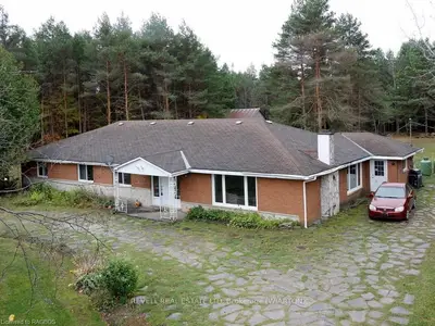 478 Bruce Road 9, South Bruce Peninsula, On, N0h 2t0