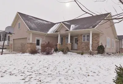 205 London Road S, Wellington North, On N0g 2l2