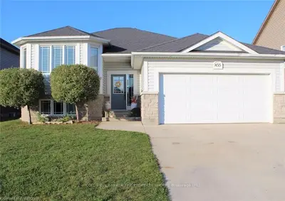 455 Joseph Street, Saugeen Shores, On N0h 2c2