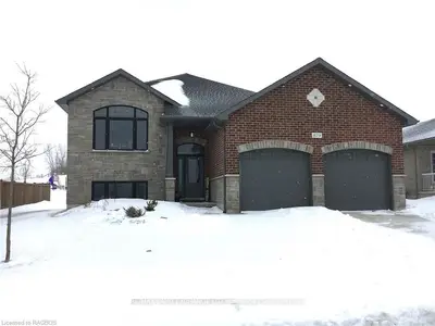 879 Maplewood Drive, Saugeen Shores, On N0h 2c4