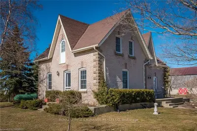 1236 Concession 5, Kincardine, On, N2z 2x4