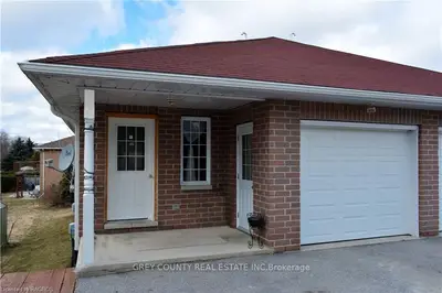 108 Lorne Street, Grey Highlands, On N0c 1h0