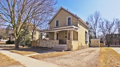 7 Queen Street, Woolwich, On N3b 2s5