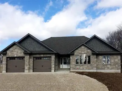 179 Park Street, Grey Highlands, On N0c 1e0