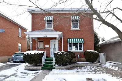 2031 5th Avenue W, Owen Sound, On N4k 5c4